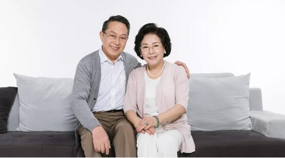 這次回家，請記得臻藏爸媽的慢時光！
